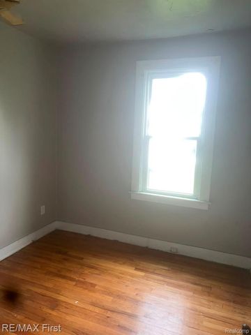6400 Seminole Street, Detroit, MI 48213