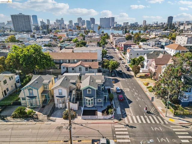 1549 5Th Ave, Oakland, CA 94606