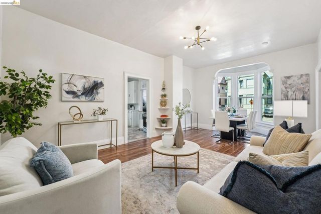 1549 5Th Ave, Oakland, CA 94606