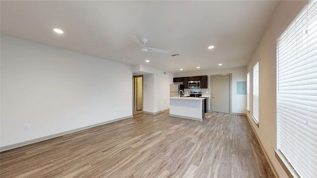 6304 Prospect Avenue 110, Dallas, TX 75214