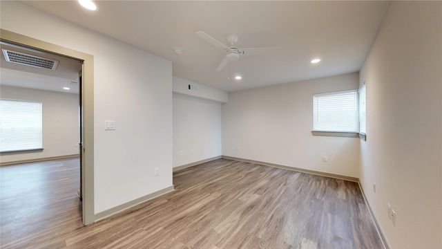 6304 Prospect Avenue 110, Dallas, TX 75214