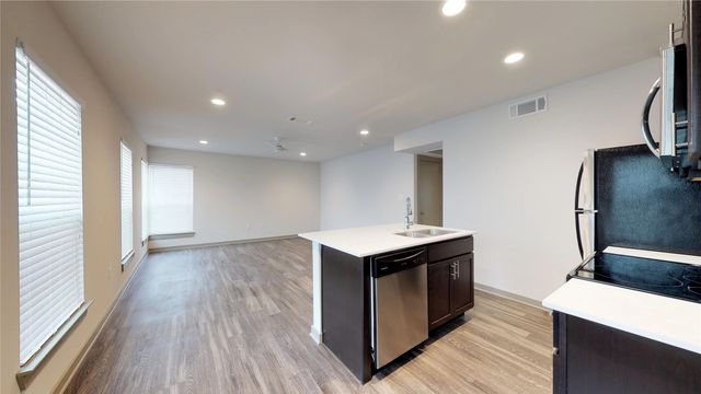 6304 Prospect Avenue 110, Dallas, TX 75214