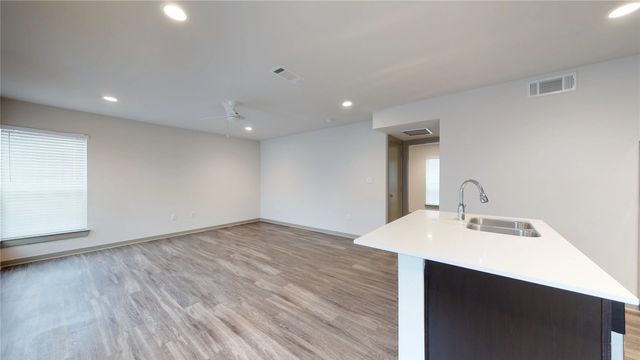 6304 Prospect Avenue 110, Dallas, TX 75214