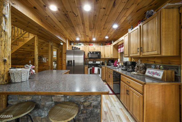 1339 Zachary Thomas Lane, Sevierville, TN 37876