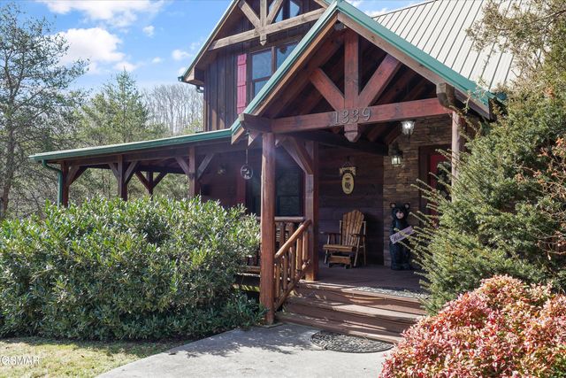 1339 Zachary Thomas Lane, Sevierville, TN 37876