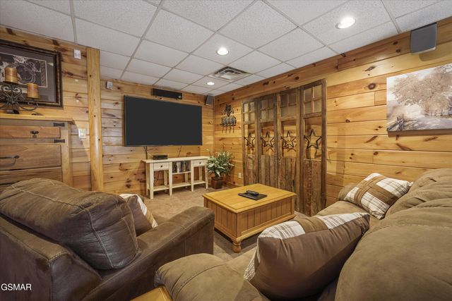 1339 Zachary Thomas Lane, Sevierville, TN 37876