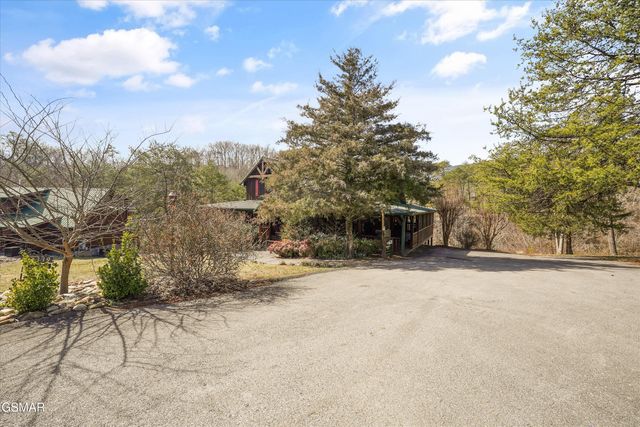 1339 Zachary Thomas Lane, Sevierville, TN 37876