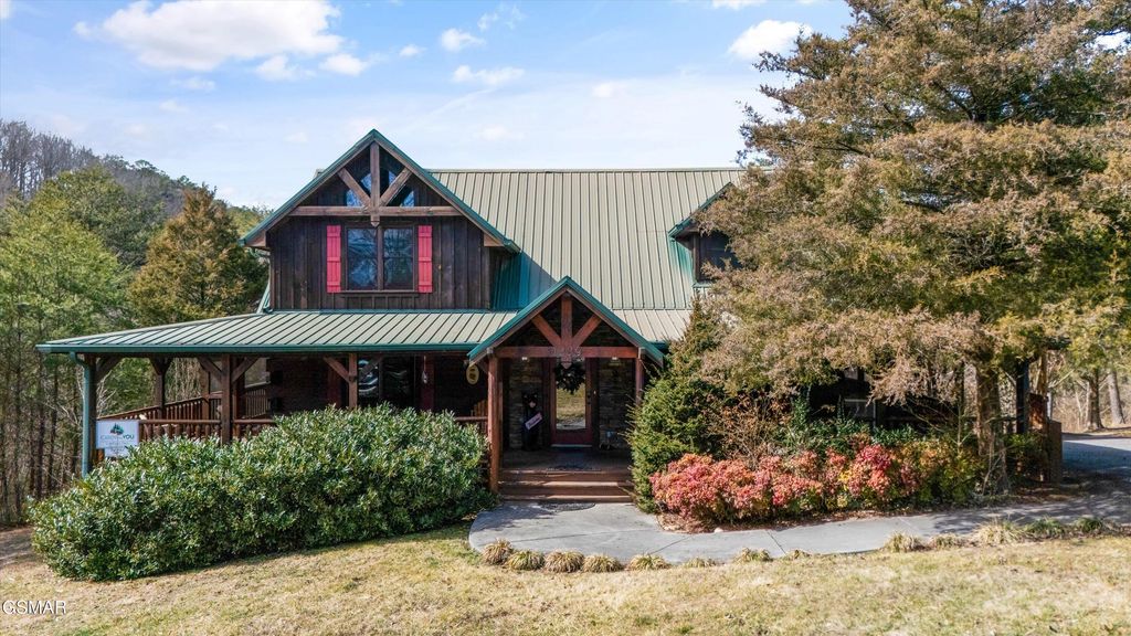 1339 Zachary Thomas Lane, Sevierville, TN 37876