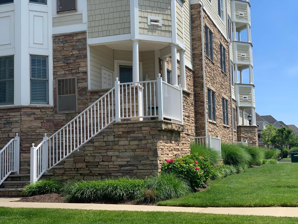 22 Cooper Avenue 105, Long Branch, NJ 07740