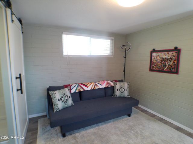 41 W MORRIS Drive, Queen Valley, AZ 85118