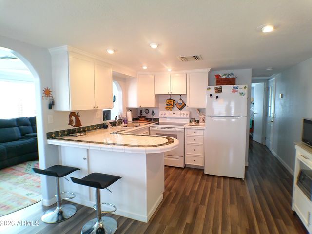 41 W MORRIS Drive, Queen Valley, AZ 85118