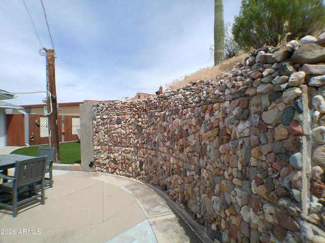 41 W MORRIS Drive, Queen Valley, AZ 85118