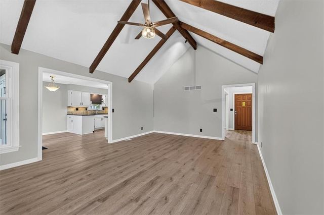11801 W 78th Terrace, Lenexa, KS 66214