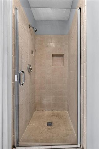 11801 W 78th Terrace, Lenexa, KS 66214