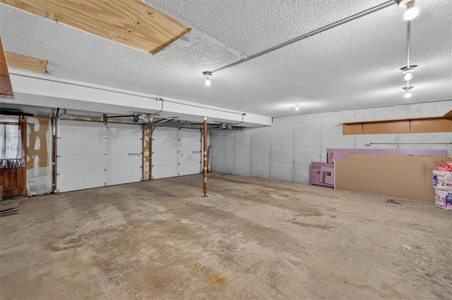 11801 W 78th Terrace, Lenexa, KS 66214