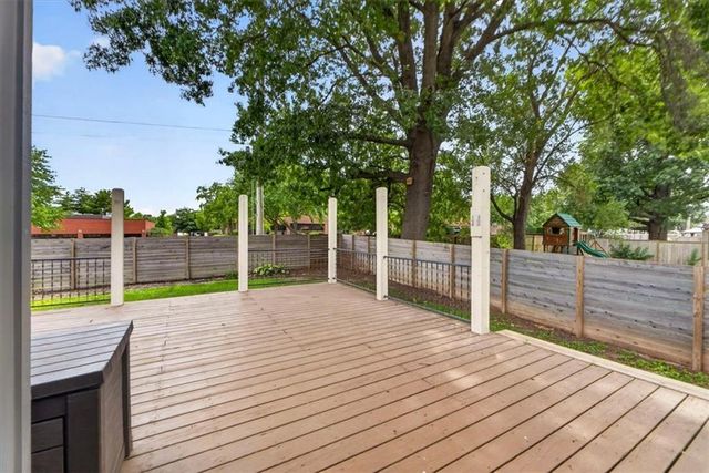 11801 W 78th Terrace, Lenexa, KS 66214