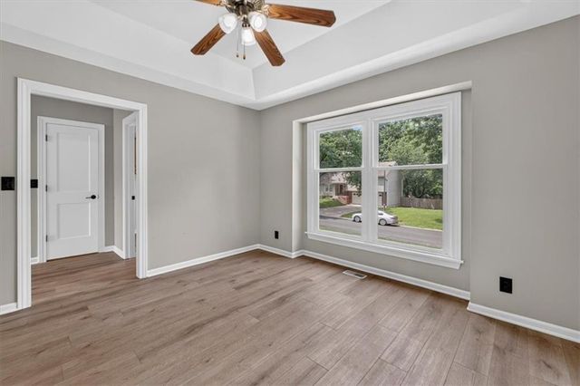 11801 W 78th Terrace, Lenexa, KS 66214