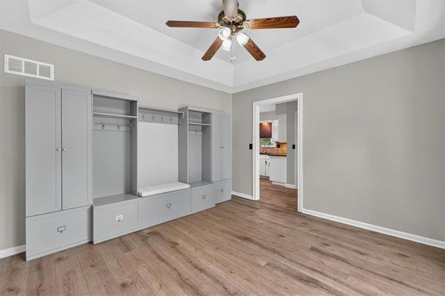 11801 W 78th Terrace, Lenexa, KS 66214