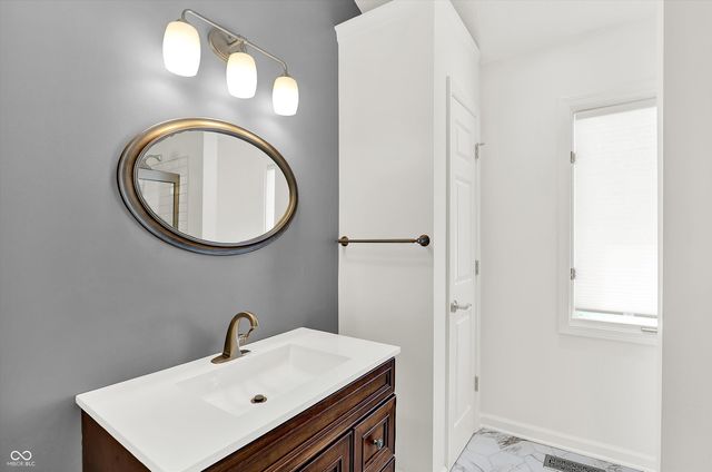 7669 River Road 28, Indianapolis, IN 46240