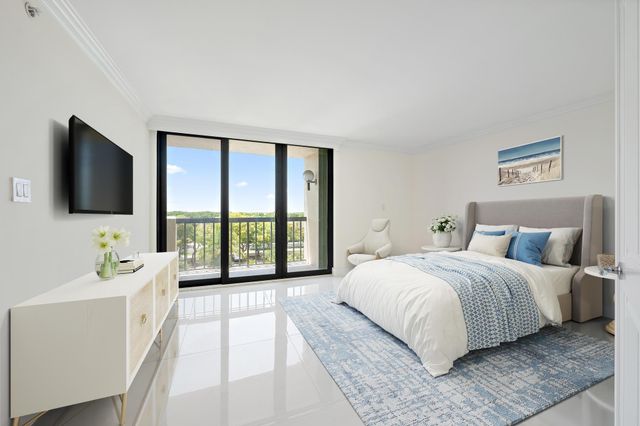 2450 Presidential Way 505, West Palm Beach, FL 33401