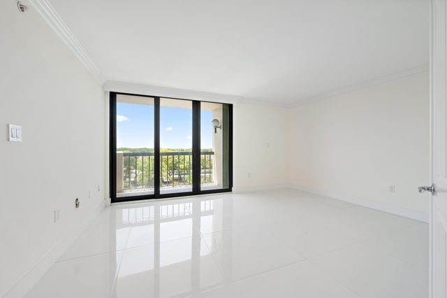 2450 Presidential Way 505, West Palm Beach, FL 33401