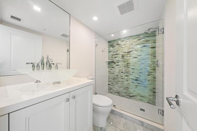2450 Presidential Way 505, West Palm Beach, FL 33401