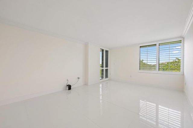 2450 Presidential Way 505, West Palm Beach, FL 33401
