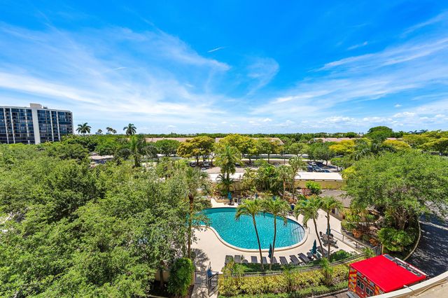 2450 Presidential Way 505, West Palm Beach, FL 33401