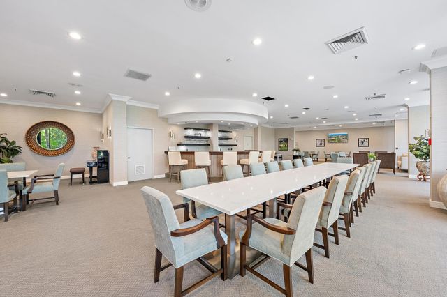 2450 Presidential Way 505, West Palm Beach, FL 33401