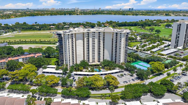 2450 Presidential Way 505, West Palm Beach, FL 33401