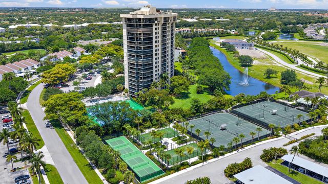 2450 Presidential Way 505, West Palm Beach, FL 33401