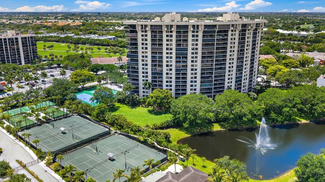 2450 Presidential Way 505, West Palm Beach, FL 33401