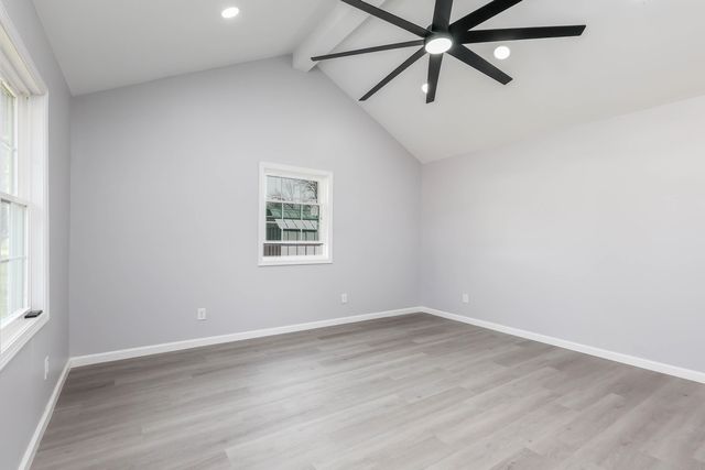 406 S UTTERBACK ST, Vandalia, MO 63382