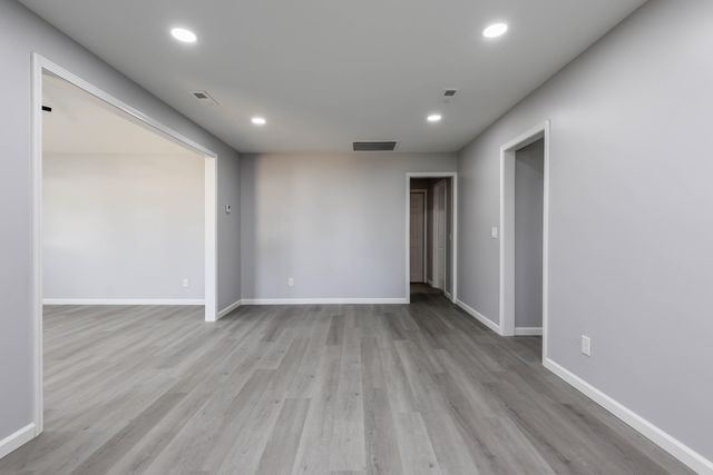 406 S UTTERBACK ST, Vandalia, MO 63382