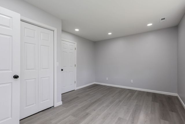 406 S UTTERBACK ST, Vandalia, MO 63382