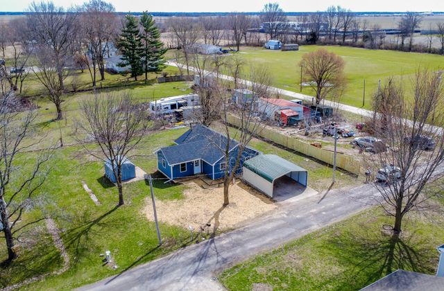 406 S UTTERBACK ST, Vandalia, MO 63382