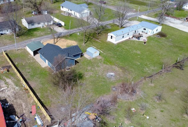 406 S UTTERBACK ST, Vandalia, MO 63382