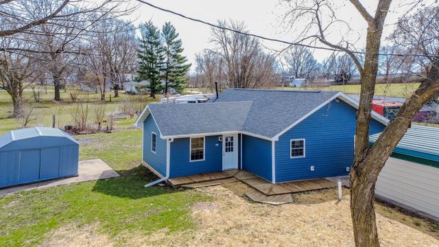 406 S UTTERBACK ST, Vandalia, MO 63382