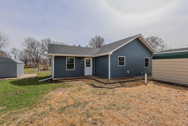 406 S UTTERBACK ST, Vandalia, MO 63382