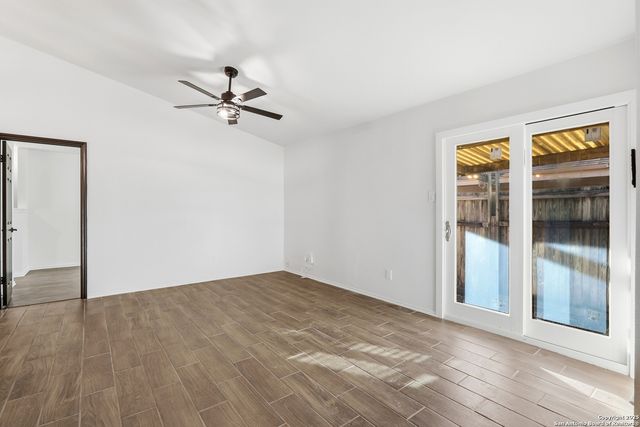 5816 Liberty Bell, San Antonio, TX 78233