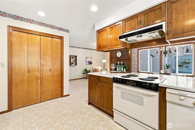 16406 Thorpe Road NE, Poulsbo, WA 98370