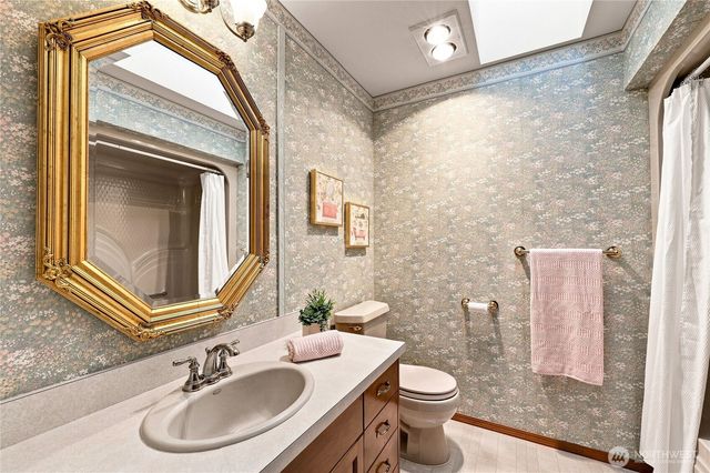 16406 Thorpe Road NE, Poulsbo, WA 98370