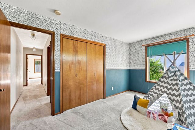 16406 Thorpe Road NE, Poulsbo, WA 98370