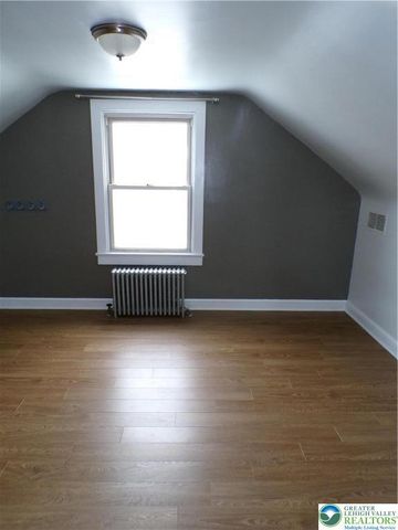 2250 Siegfried Avenue, Northampton Boro, PA 18067