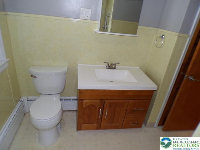 2250 Siegfried Avenue, Northampton Boro, PA 18067