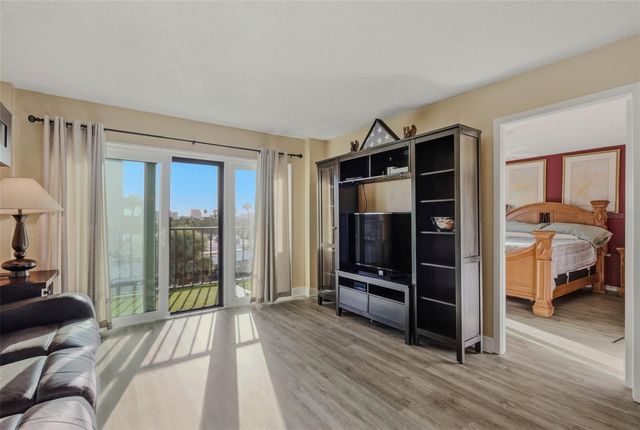 51 ISLAND WAY 311, Clearwater Beach, FL 33767