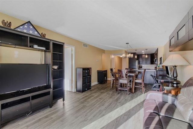 51 ISLAND WAY 311, Clearwater Beach, FL 33767