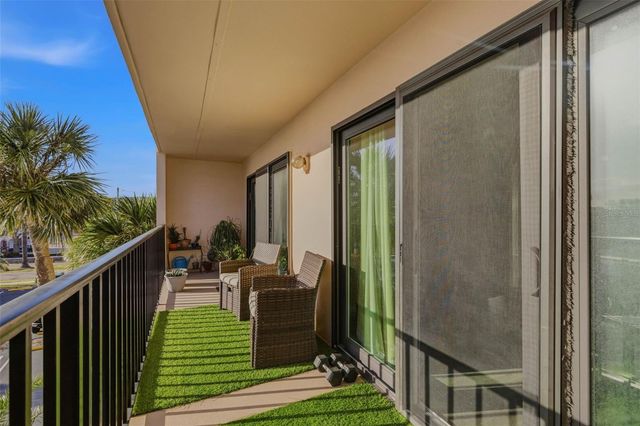 51 ISLAND WAY 311, Clearwater Beach, FL 33767