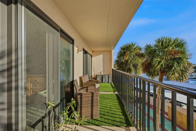 51 ISLAND WAY 311, Clearwater Beach, FL 33767