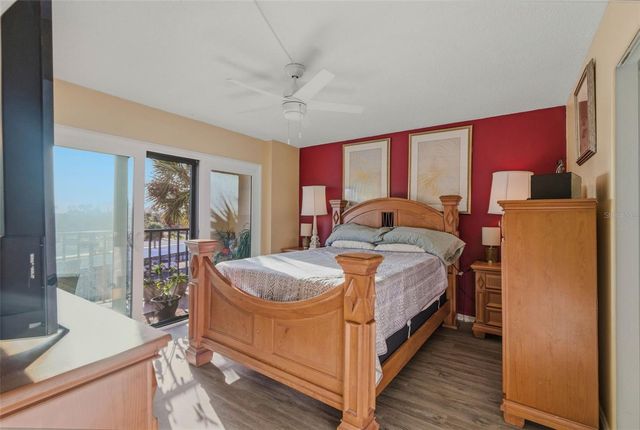 51 ISLAND WAY 311, Clearwater Beach, FL 33767
